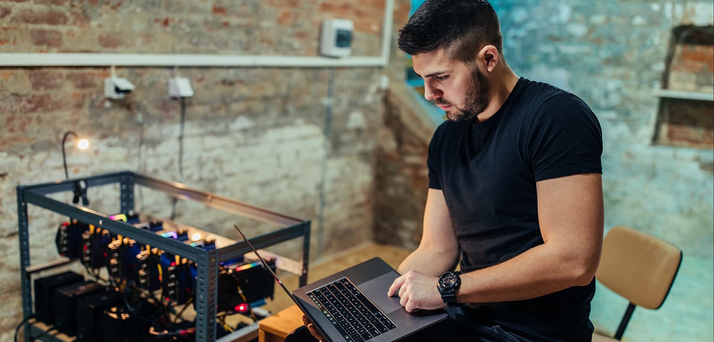 Devenez copropriétaire de la plus grande expansion d’infrastructure de crypto mining aux Émirats arabes unis